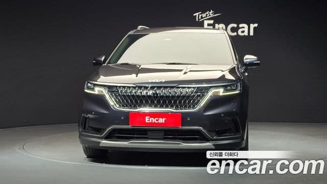 Kia Carnival 2022 — ფოტო 1/20