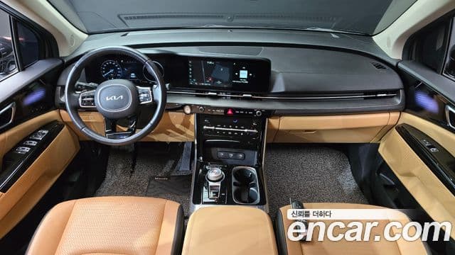 Kia Carnival 2022 — ფოტო 5/20