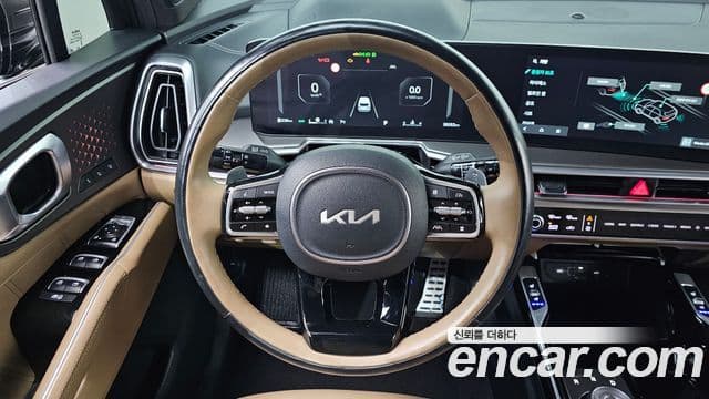 Kia Sorento 2023 — ფოტო 14/20