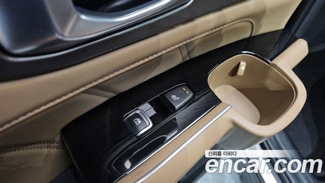 Kia Sorento 2023 — ფოტო 18/20