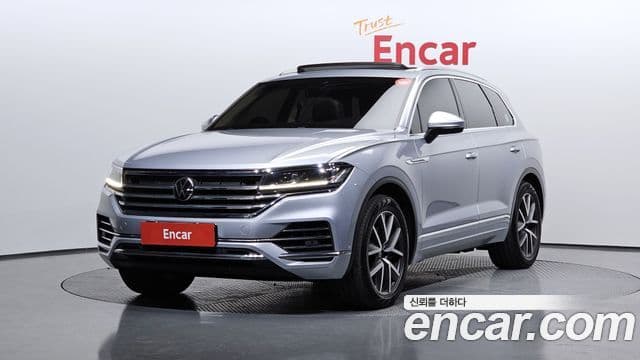Volkswagen Touareg 2020 — ფოტო 1/20