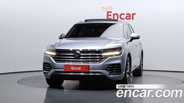 Volkswagen Touareg 2020 — ფოტო 3/20