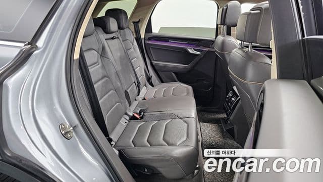 Volkswagen Touareg 2020 — ფოტო 12/20