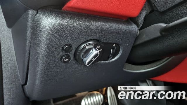 Mini Cooper S Convertible 2019 — Şəkil 17/20