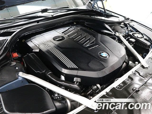BMW 8 Series 2021 — ფოტო 1/20
