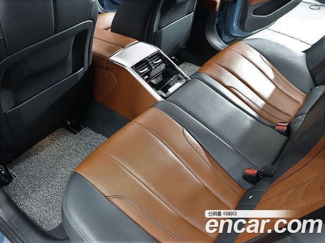 BMW 8 Series 2021 — ფოტო 14/20