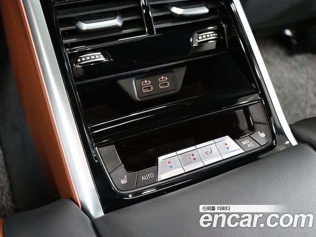 BMW 8 Series 2021 — ფოტო 17/20