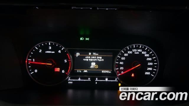 Kia Sorento 2021 — ფოტო 8/20
