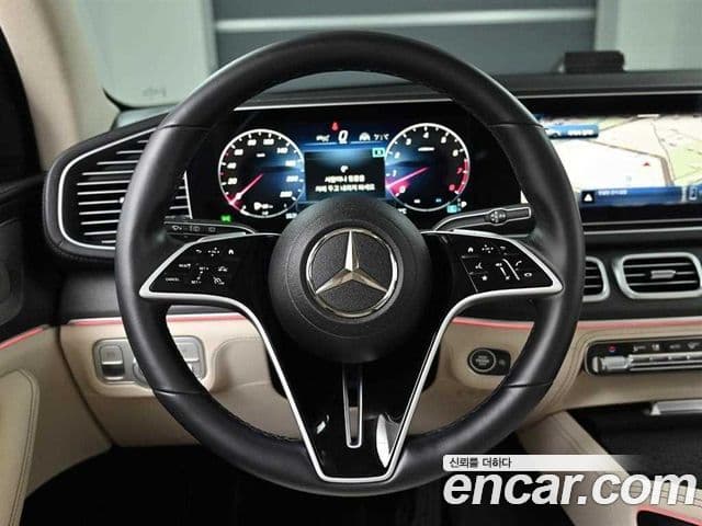 Mercedes-Benz GLE-Class 2025 — ფოტო 6/20