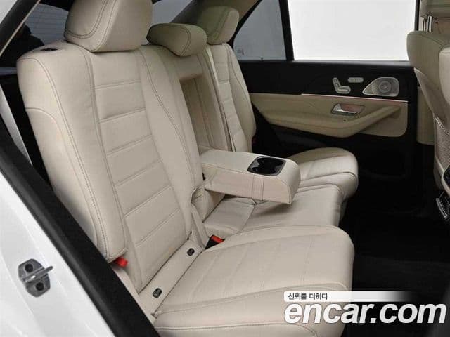 Mercedes-Benz GLE-Class 2025 — фото 11 из 20