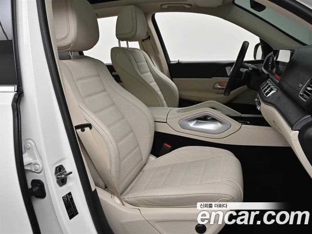 Mercedes-Benz GLE-Class 2025 — ფოტო 12/20
