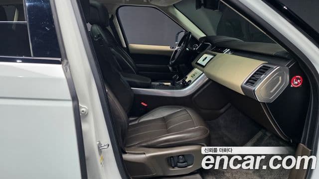 Land Rover Range Rover Sport 2018 — Photo 2/20