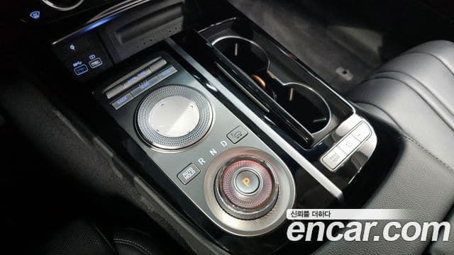 Genesis Electrified G80 2020 — Şəkil 9/20
