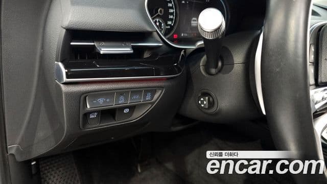 Genesis Electrified G80 2020 — Şəkil 17/20