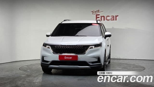 Kia Carnival 2022 — ფოტო 3/20