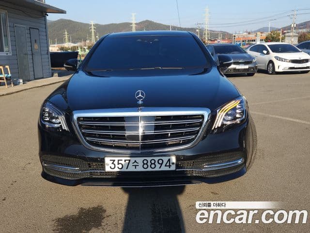 Mercedes-Benz S-Class 2019 — Photo 6/20
