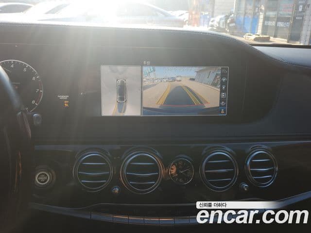 Mercedes-Benz S-Class 2019 — Photo 18/20