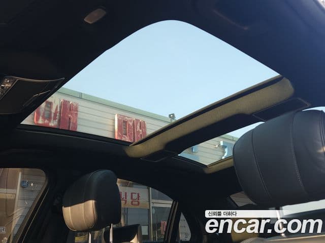 Mercedes-Benz S-Class 2019 — Photo 13/20