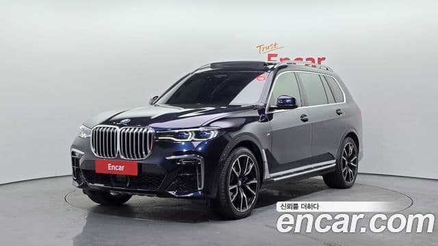BMW X7 2021 — Фото 1/20