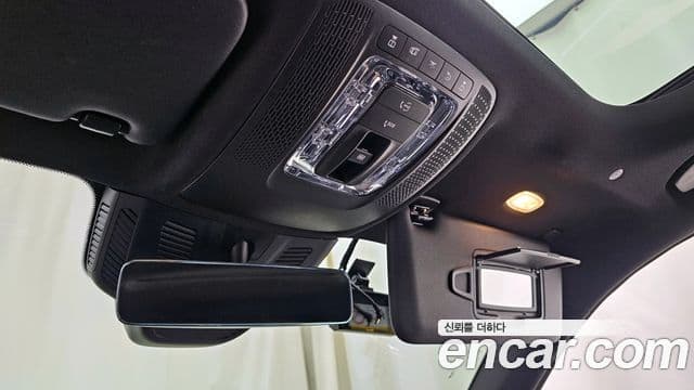 Mercedes-Benz GLB-Class 2022 — Şəkil 17/20