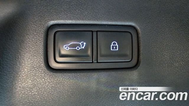 Hyundai Santa Fe 2023 — ფოტო 20/20
