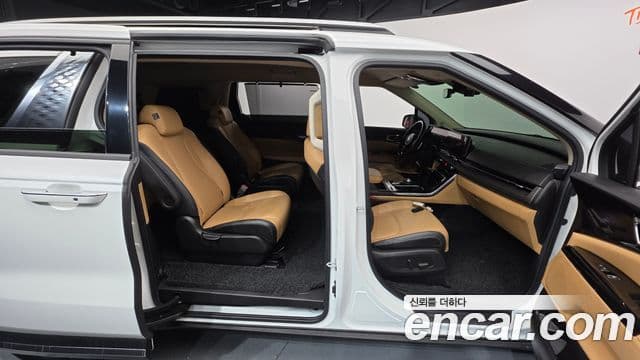 Kia Carnival 2021 — Şəkil 19/20