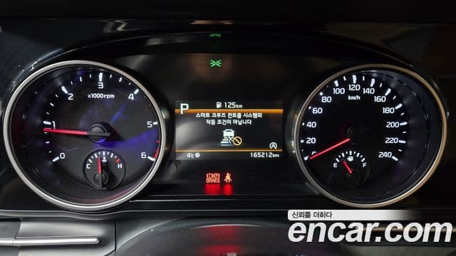 Kia Carnival 2021 — Şəkil 7/20