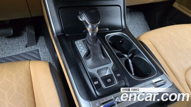 Kia Carnival 2021 — Şəkil 8/20