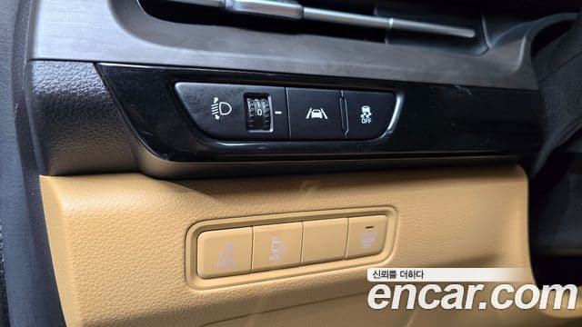 Kia Carnival 2021 — Şəkil 13/20