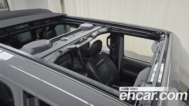 Jeep Wrangler 2023 — Şəkil 17/20