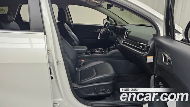Kia Sportage 2023 — Şəkil 11/20
