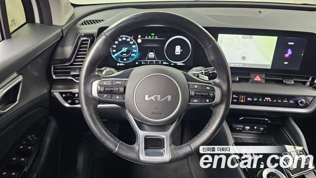 Kia Sportage 2023 — Şəkil 13/20