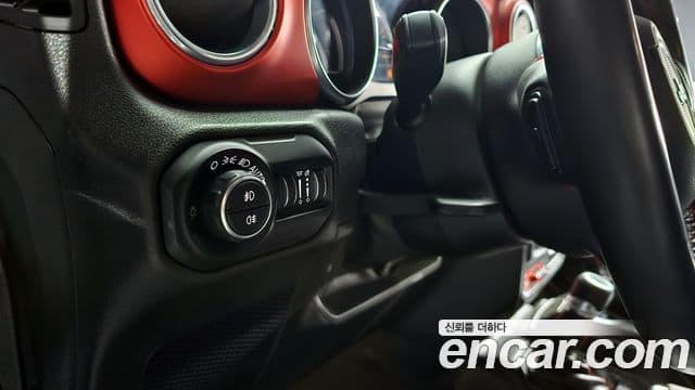 Jeep Wrangler 2018 — Photo 8/20