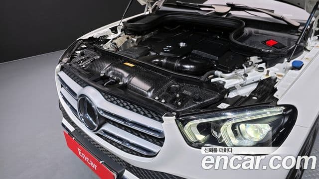 Mercedes-Benz GLE-Class 2020 — Şəkil 6/20