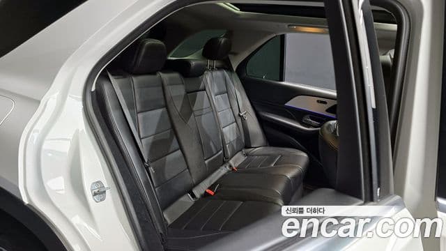 Mercedes-Benz GLE-Class 2020 — Şəkil 13/20