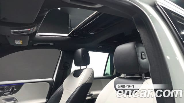 Mercedes-Benz GLB-Class 2021 — ფოტო 12/20