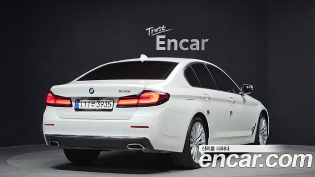 BMW 5 Series 2023 — ფოტო 2/20