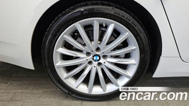 BMW 5 Series 2023 — ფოტო 5/20