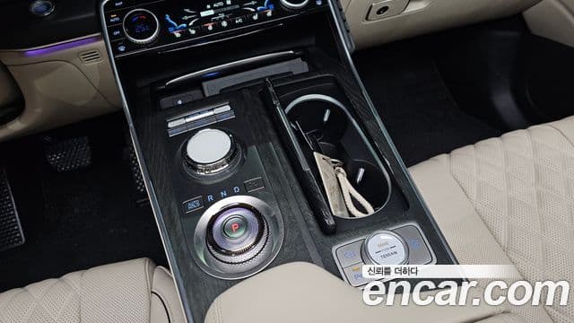 Genesis GV80 2023 — ფოტო 7/20