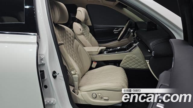Genesis GV80 2023 — ფოტო 8/20