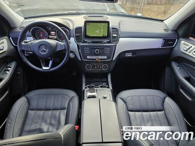 Mercedes-Benz GLE-Class 2018 — ფოტო 10/20