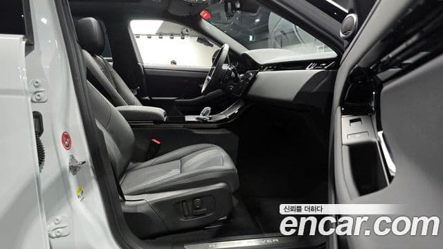 Land Rover Range Rover Evoque 2024 — Şəkil 11/20