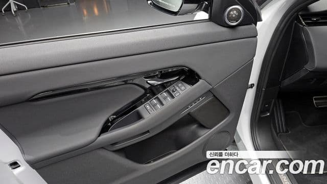 Land Rover Range Rover Evoque 2024 — Şəkil 18/20