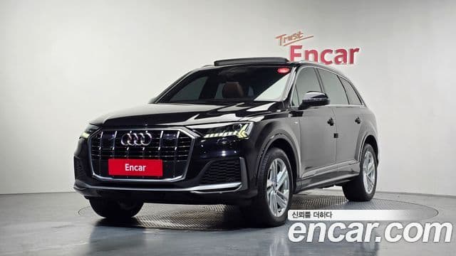 Audi Q7 2021 — Photo 18/20