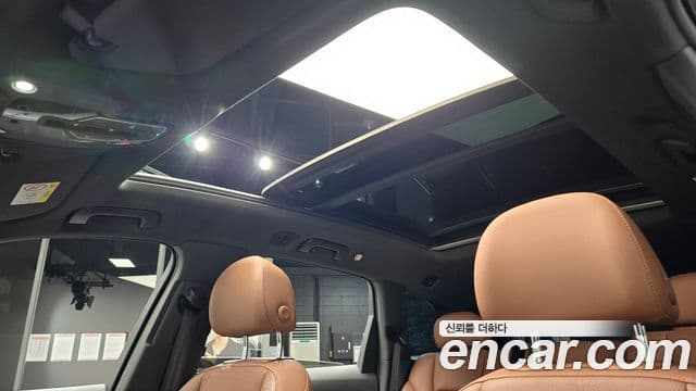 Audi Q7 2021 — Photo 14/20