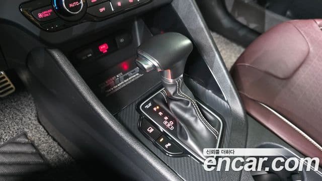 Kia Niro 2019 — Şəkil 9/20