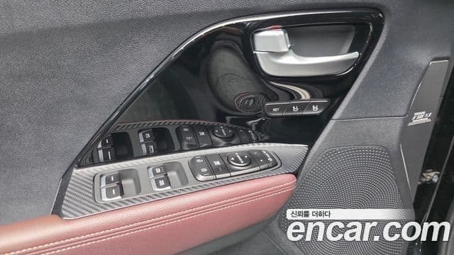 Kia Niro 2019 — Şəkil 12/20