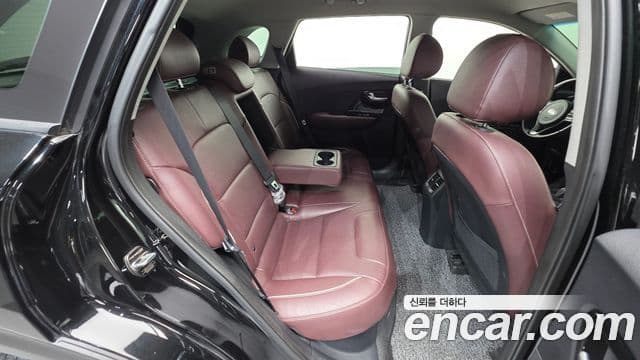 Kia Niro 2019 — Şəkil 19/20
