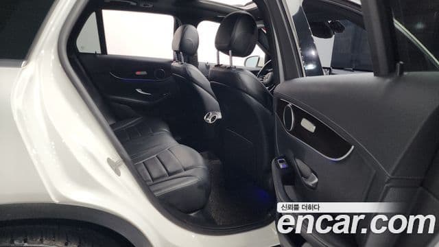 Mercedes-Benz GLC-Class 2020 — ფოტო 11/20
