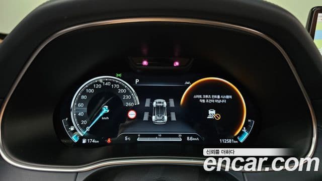 Genesis GV80 2021 — ფოტო 8/20